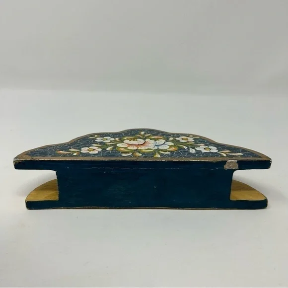 Vintage Blue Wood Napkin Hand Painted White Flowers Double Sided Gold Tone - Picture 5 of 8